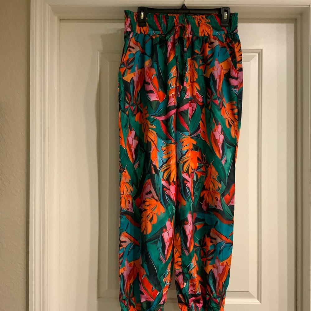 Womens Vibrant Tropical Print Pants